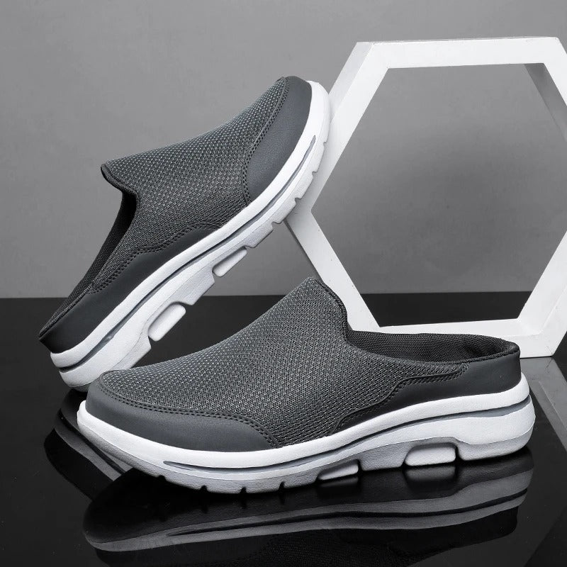 Men's Closed Toe Slip-On Clogs