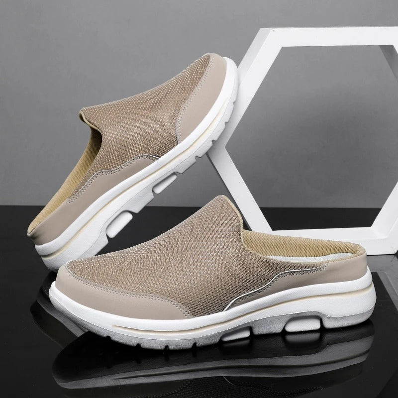 Men's Closed Toe Slip-On Clogs