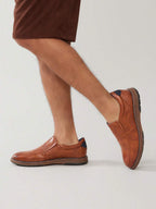 Men's Classic Lace-Up Boat Shoes