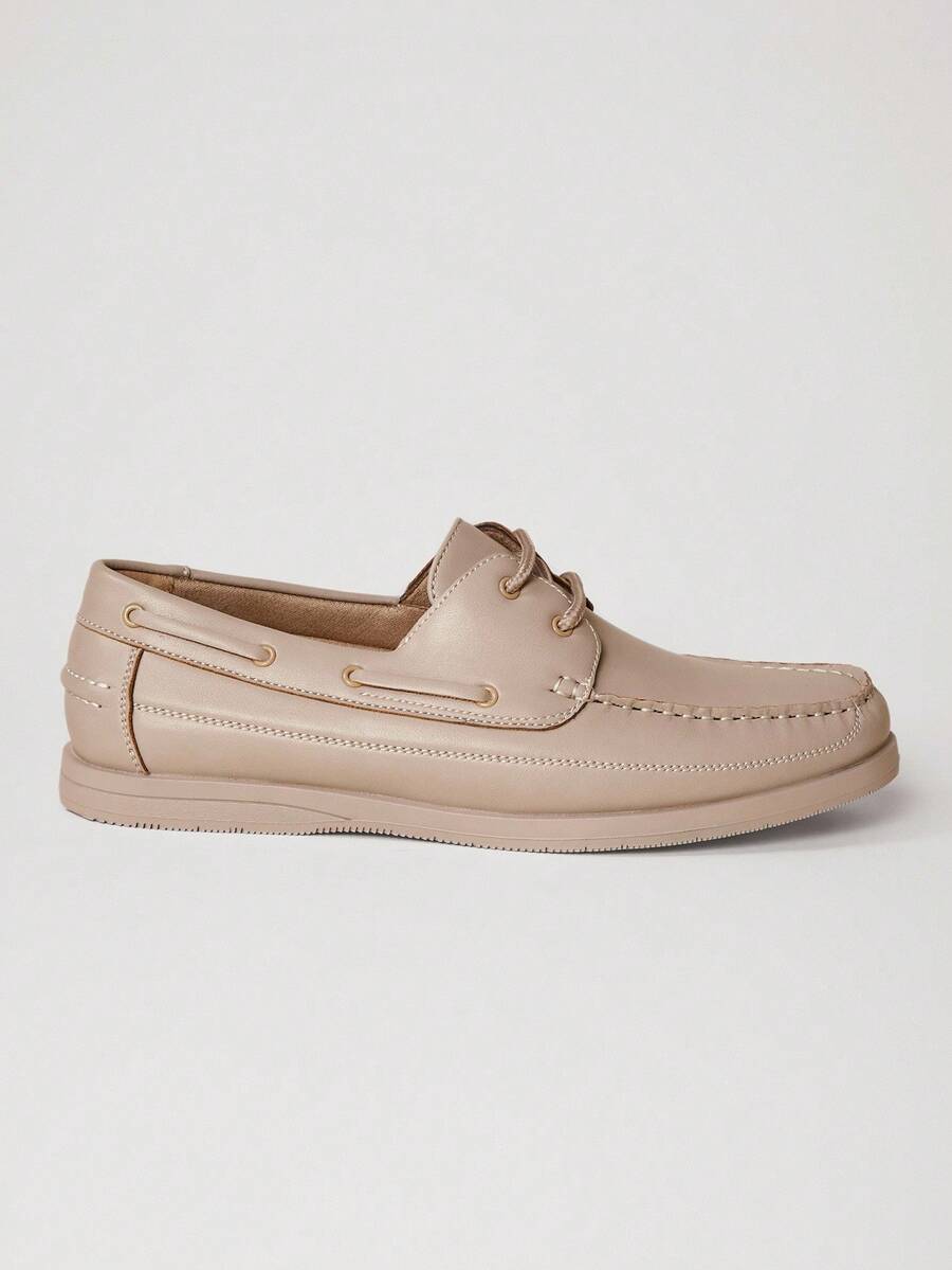 Men's Classic Lace-Up Boat Shoes