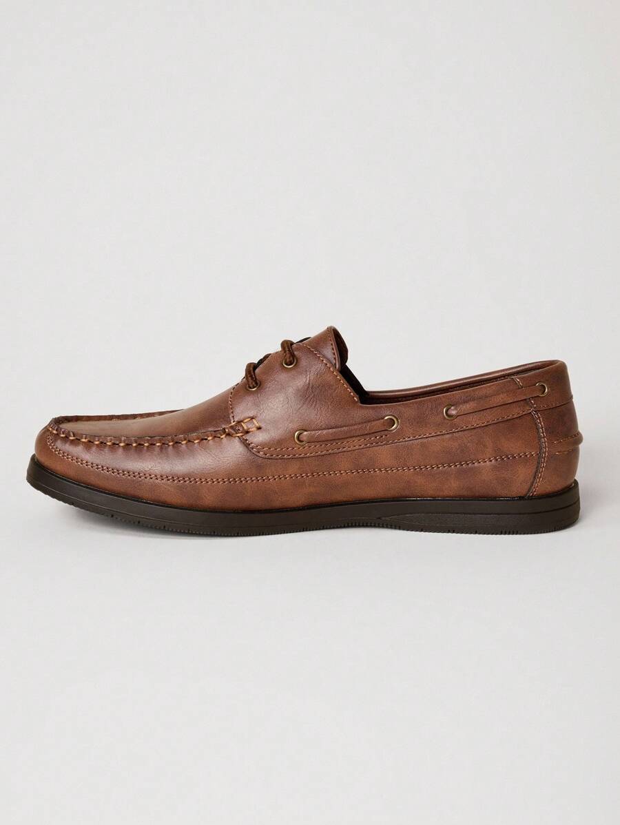 Men's Classic Lace-Up Boat Shoes