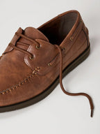 Men's Classic Lace-Up Boat Shoes