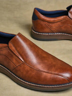 Men's Classic Lace-Up Boat Shoes