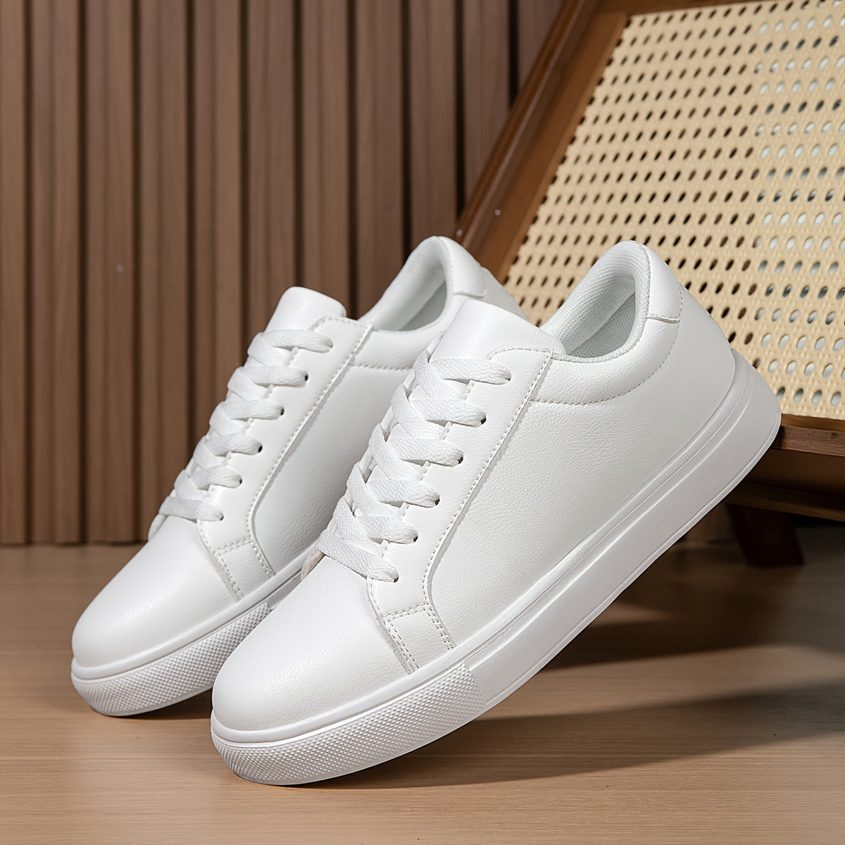 Men's Classic Lace-Up Trainers