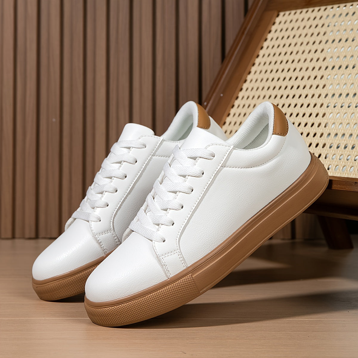 Men's Classic Lace-Up Trainers