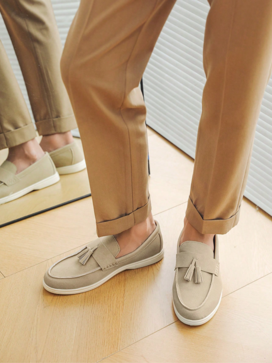 Men's Loafers with Moc Toe